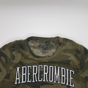 Abercrombie Kids T-Shirt, Boys Size 7/8, Green Camo